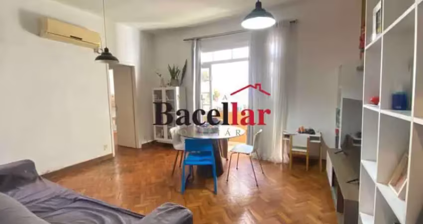 Apartamento com 2 quartos à venda na Rua Marquês de Valença, Tijuca, Rio de Janeiro