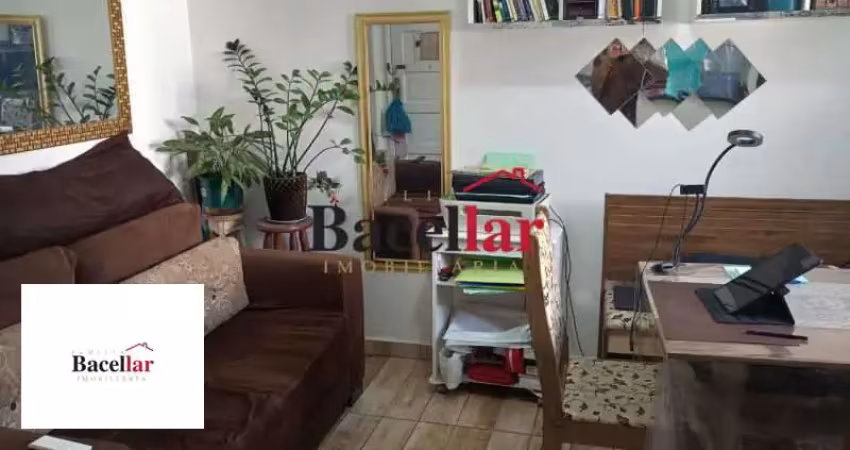 Kitnet / Stúdio à venda na Rua Caruaru, Grajaú, Rio de Janeiro
