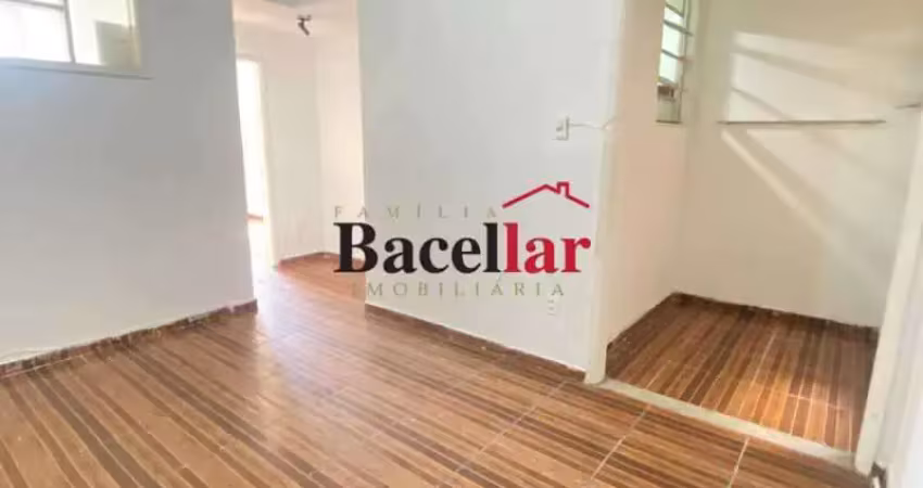 Apartamento com 2 quartos para alugar na Rua Mariz e Barros, Maracanã, Rio de Janeiro