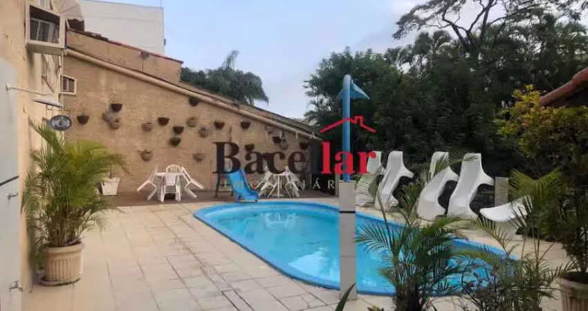 Casa em condomínio fechado com 4 quartos para alugar na Rua Desembargador Martinho Garcez, Jardim Guanabara, Rio de Janeiro
