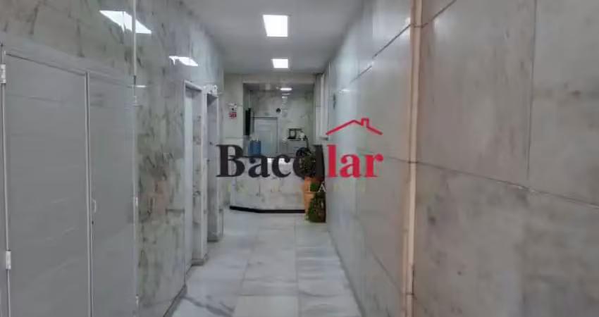 Sala comercial para alugar na Avenida Passos, Centro, Rio de Janeiro