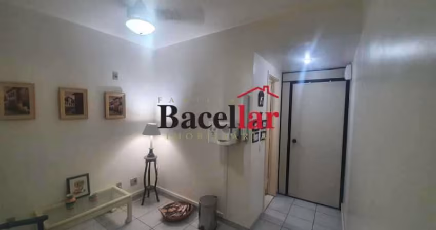 Sala comercial com 2 salas à venda na Rua Barão de São Francisco, Vila Isabel, Rio de Janeiro