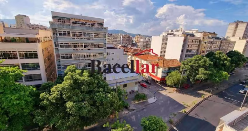 Apartamento com 3 quartos para alugar na Rua Conde de Bonfim, Tijuca, Rio de Janeiro