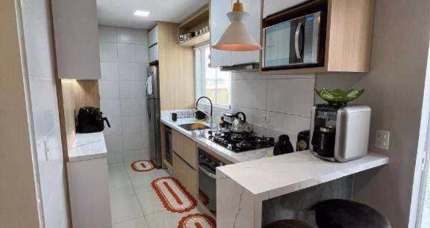 Apartamento mobiliado com 2 dormitórios à venda, 57 m² por R$ 480.000 - Costeira - Araucária/PR