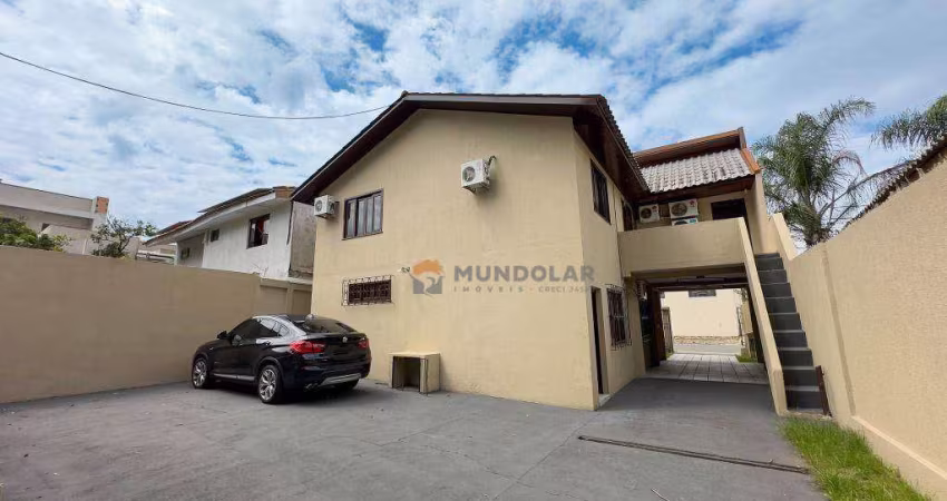 Sobrado com 7 dormitórios à venda, 250 m² por R$ 915.000,00 - Vila Nova - Araucária/PR