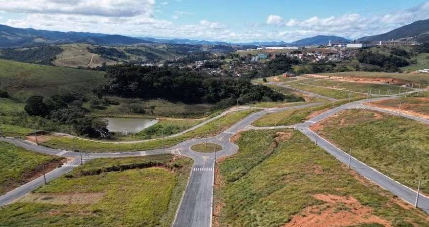 Liberado pra Construir| Extrema MG |Lotes a partir de 250m² com Lagos e Lazer| Facilitado