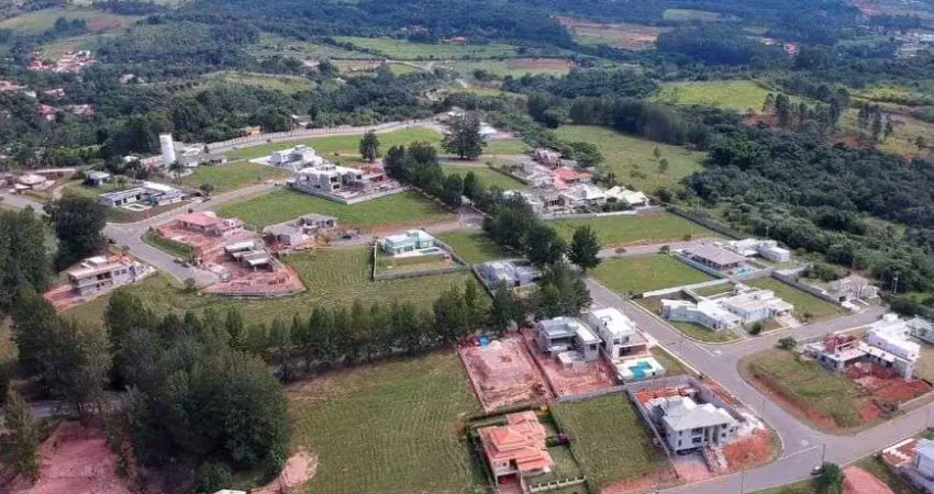 Clube completo e lagos em condomínio fechado com lotes a partir de 1000m² em jundiaí