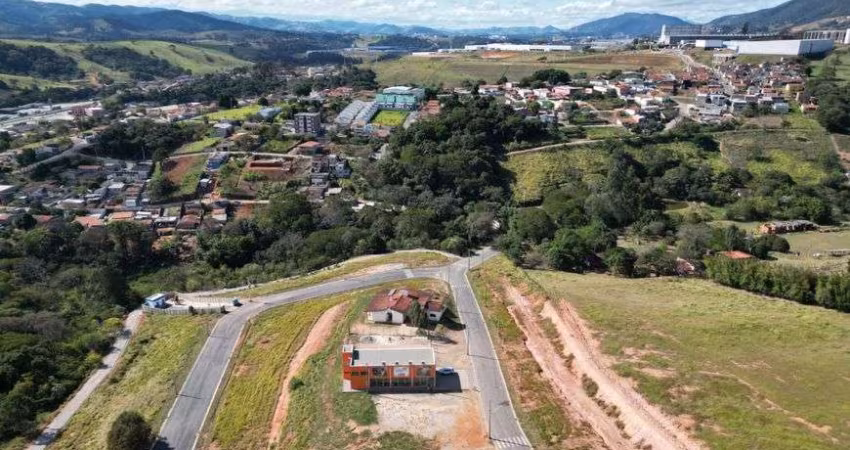 LOTES Residenciais e Comerciais a partir de 250m² em EXTREMA com Lagos e Área de Lazer