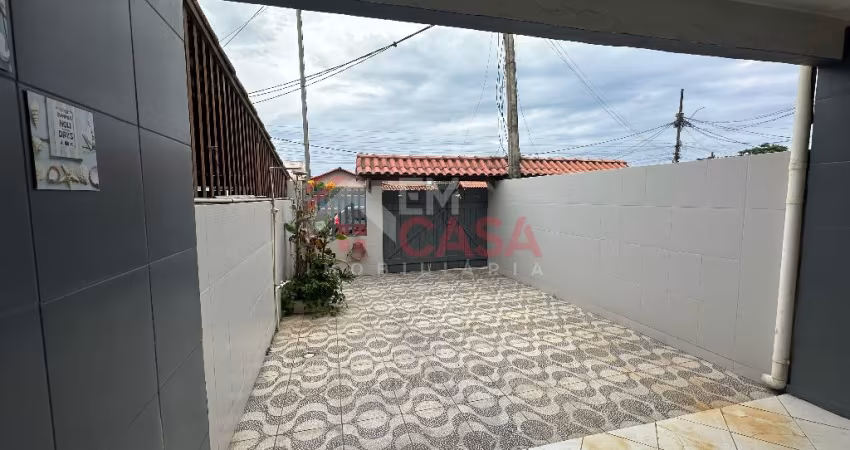 Casa à Venda – Lado Praia em Unamar, Cabo Frio!