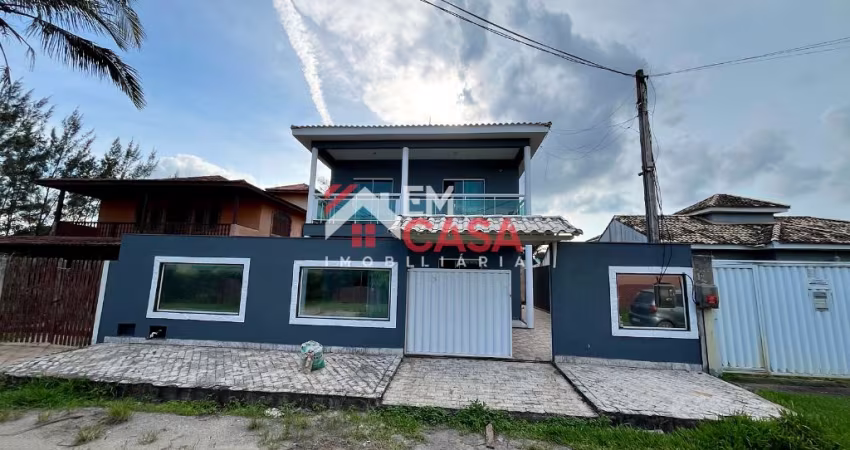 Casa de 4 Quartos com Piscina no Lado Praia – Unamar