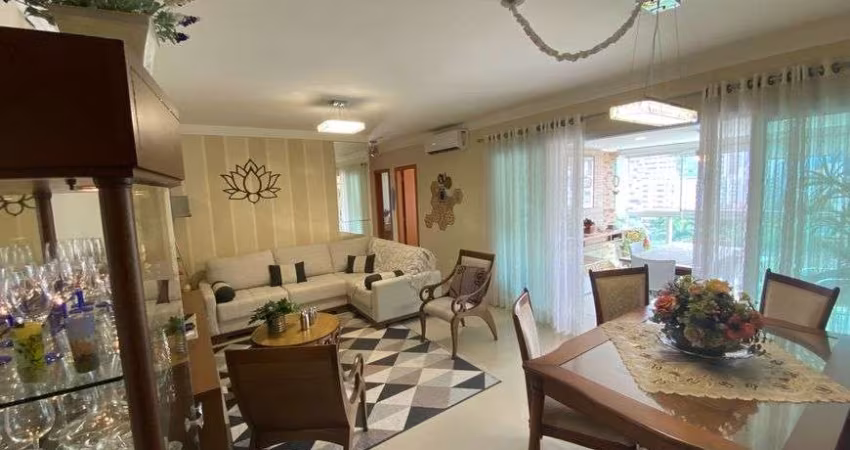 Lindo Apartamento para vendacom 3 quartos e 1 suíte a um quarteirão da praia-Boqueirao -Santos
