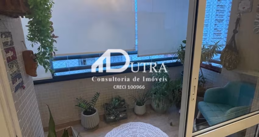 Excelente apartamento de 2 dormitórios com 2 vagas e lazer à venda no Embaré Santos
