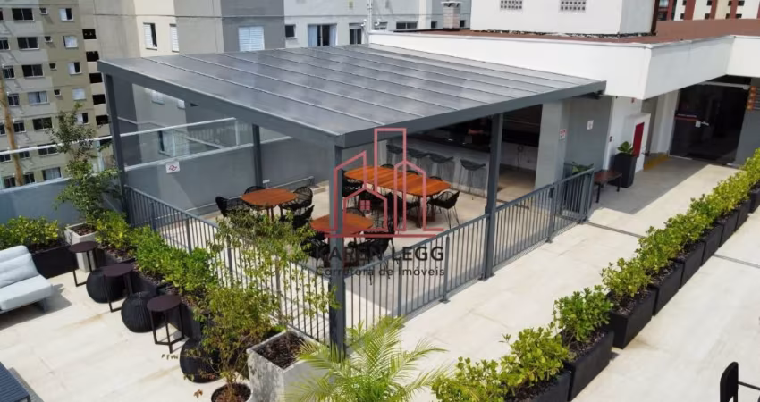 Apartamento com 2 Quartos e 1 banheiro para Alugar, 47 m² por R$ 1.968/Mês