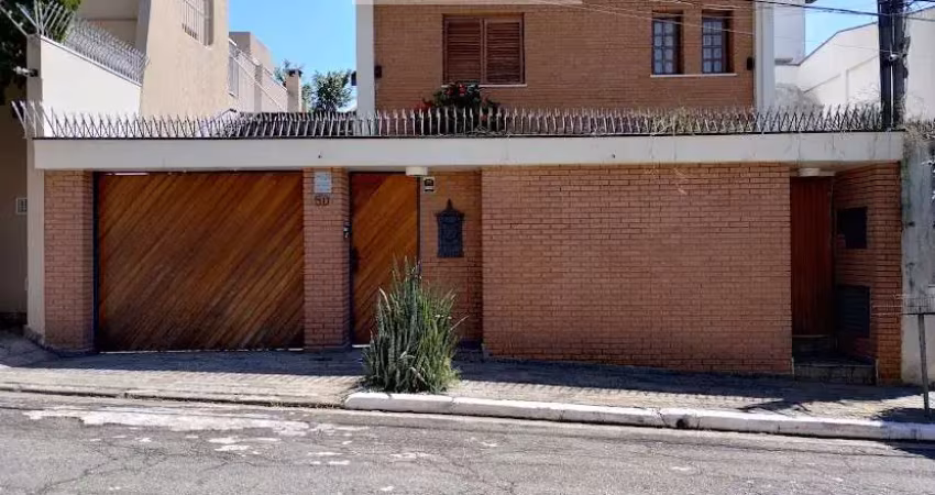 Casa, tipo sobrado com 3 dormitórios tipo suítes ampla área gourmet sala sauna seca e úmida 3 vagas e quintal em zona residencial em região nobre do klabin jardim da glória vila mariana
