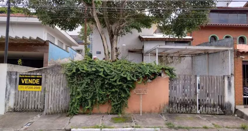 Casa Semi-Térrea com 2 dormitórios sala 5 vagas amplo quintal localizada no Klabin, região nobre do Jardim da Glória e Vila Mariana