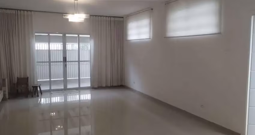Klabin casa com 3 dormitórios, sendo 1 suíte 2 vagas, Chácara Klabin, no Jardim da Glória, região nobre da Vila Mariana