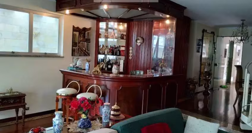 Casa, tipo sobrado com 3 dormitórios tipo suítes ampla sala 3 vagas e quintal em região nobre do klabin jardim da glória vila mariana