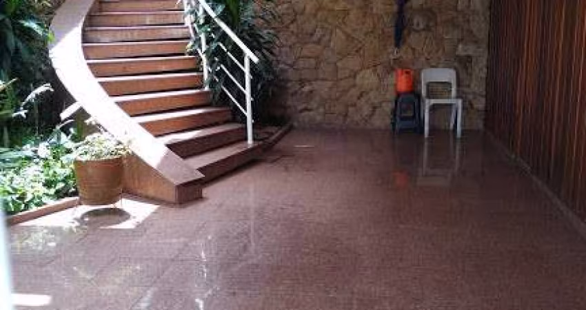 Casa 3 dormitórios 1 suíte 1 escritório linda casa muito bem conservada região nobre do Klabin Jardim da Glória Vila Mariana