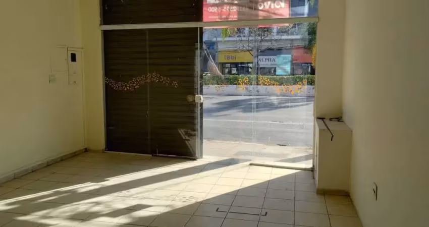Loja com 220m²  4 salas 3 banheiros, quintal e copa no bairro da vila mariana