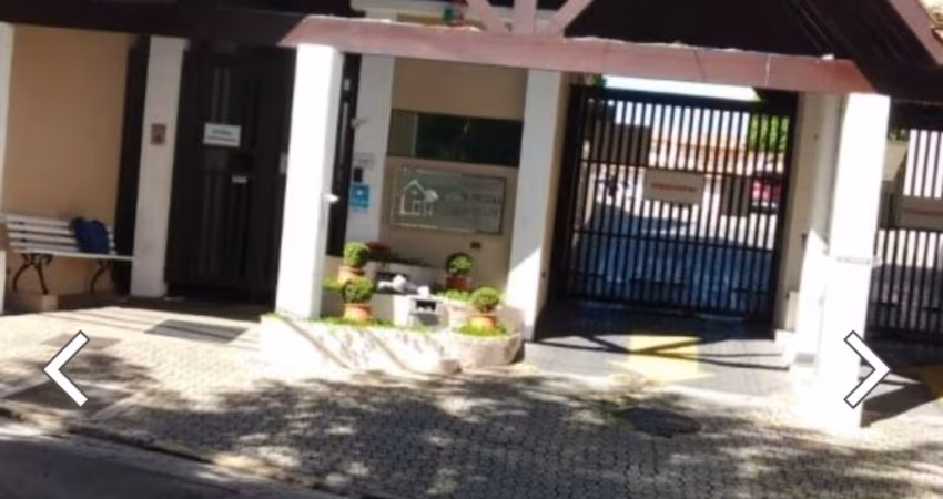 Bonito sobrado  em Condominio  fechado  no Horto  do  Ypê  3 dormitorios