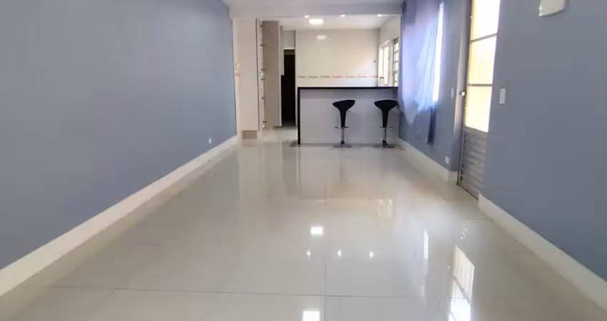 Oportunidade linda casa térrea   reformada no jardim helga,  vaga 3 carros / suíte.