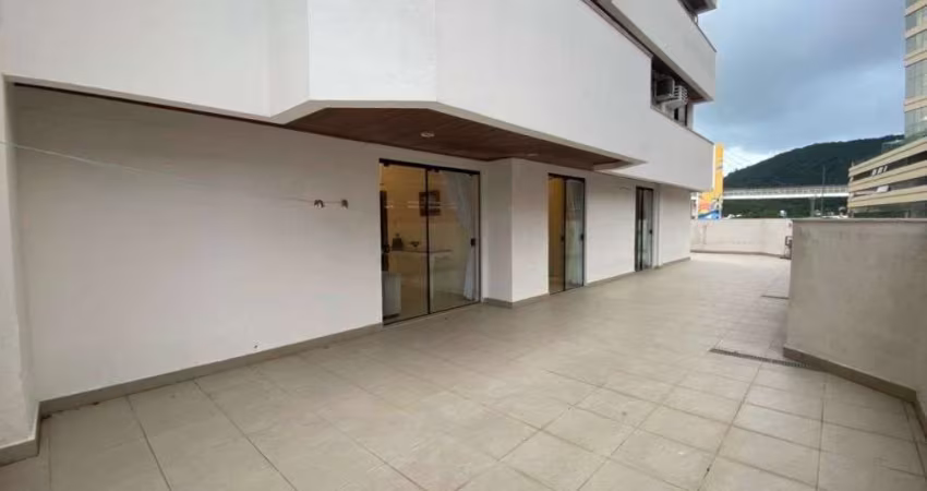 Aluguel Anual: Apartamento com 3 dormitórios na Quadra Mar Barra Sul - Balneário Camboriú/SC