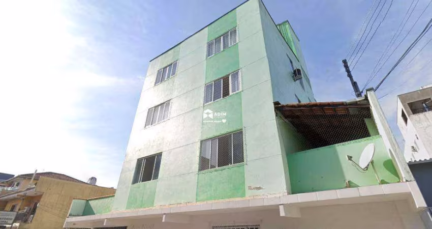 Aluguel Anual: Loft com 1 vaga de garagem no centro de Balneário Camboriú