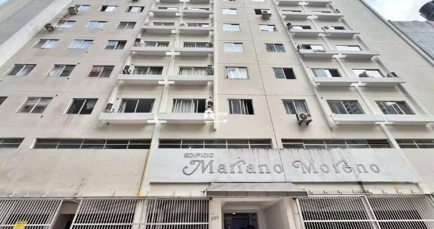 Aluguel Anual: Apartamento 1 quarto Mobiliado na quadra do Mar em Balneário Camboriú.