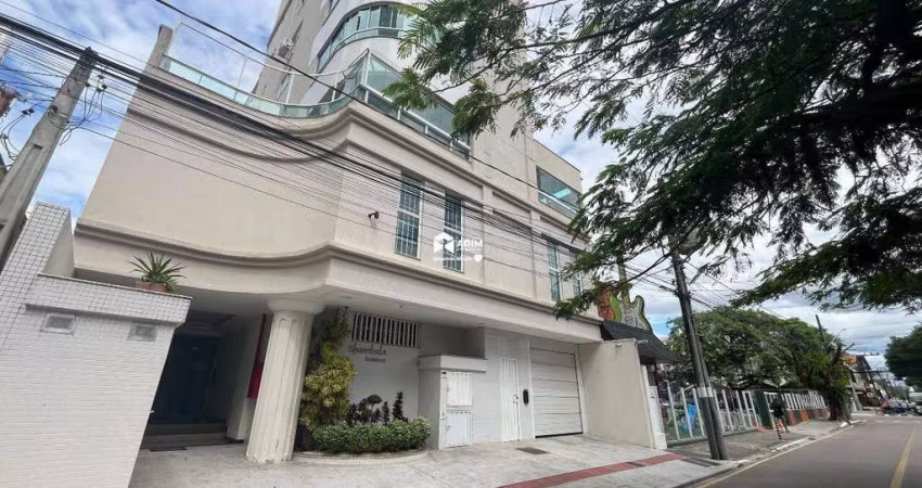 Aluguel anual: Apartamento de 2 suítes em Balneário Camboriú