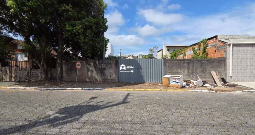 Aluguel Anual: Terreno com 311m² no bairro Areias em Camboriú