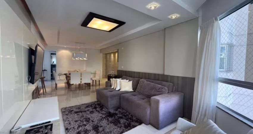 Aluguel Anual: Apartamento 3 suítes Mobiliado quadra mar em Balneário Camboriú.