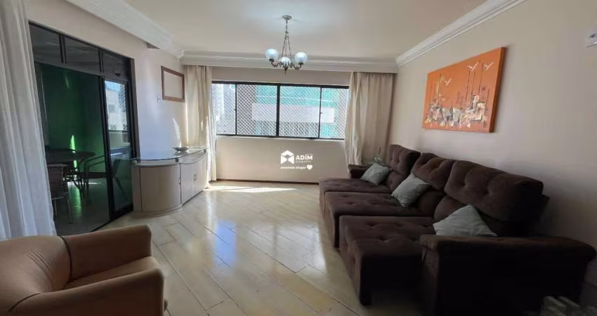 Aluguel anual: Apartamento de 3 suítes em Balneário Camboriú
