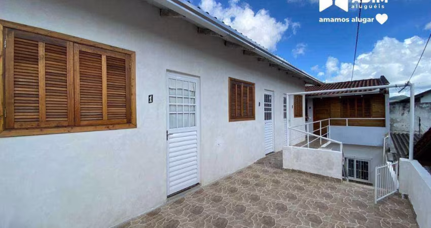 Aluguel anual: Kitnet em Balneário Camboriú