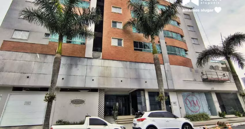Aluguel anual: apartamento de 2 dormitórios, sacada com churrasqueira e 1 vaga privativa no centro de balneário camboriú