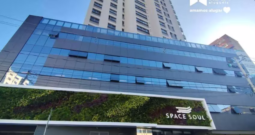 Aluguel anual: apartamento de 2 suítes no centro de itajaí