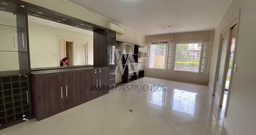 Awm  Vende Casa  04 dormitórios, 02 suítes, no Bairro  Chacara Das Pedras, Porto Alegre - CA517