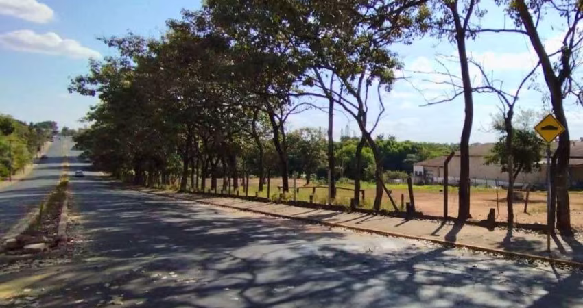 Elegante terreno comercial para venda, 6,475m²