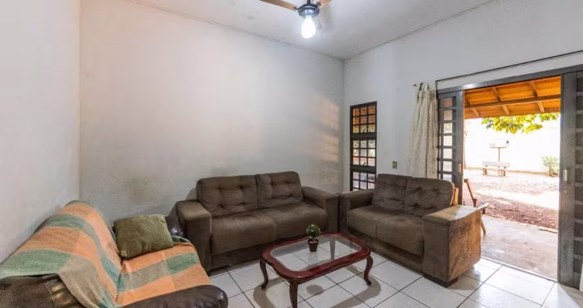 Imperdível casa tipo para venda com 4 quartos, sendo 2 suítes, 322m²