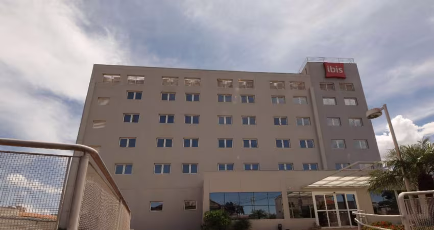 Versátil conjunto comercial para venda, 18m²