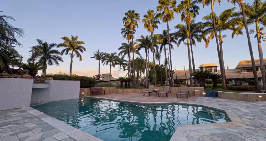 Atraente casa tipo para venda com 4 quartos, sendo 4 suítes, 1,501m²