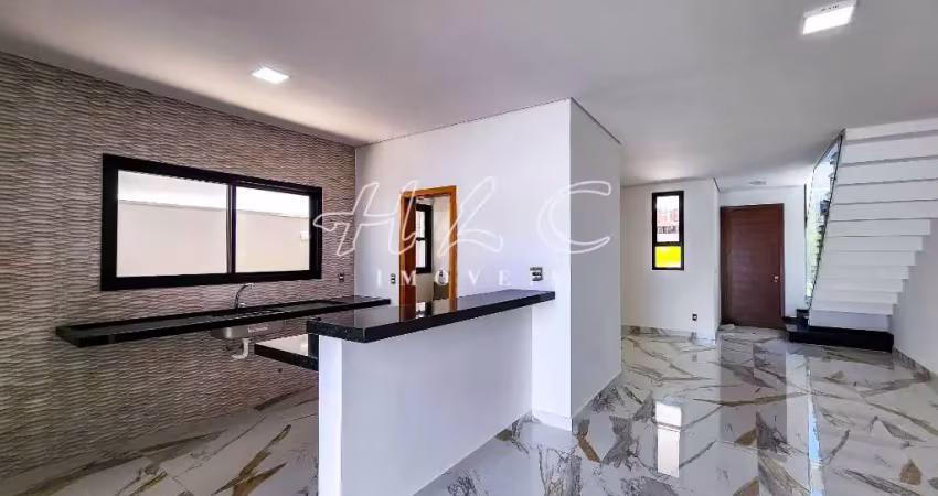 Casa de Sonho no Condomínio Reserva da Mata: NOVA, com 3 Quartos, Vista para a Serra e Muita Elegância