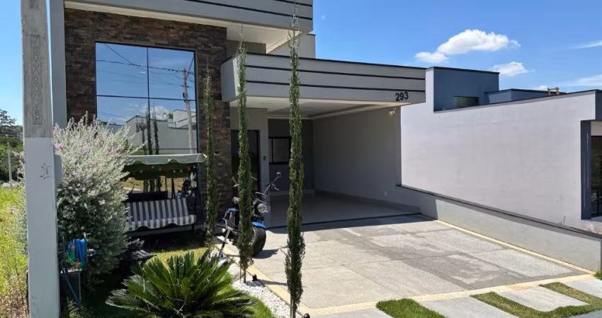 Linda Casa no Condomínio Park Gran Reserve !