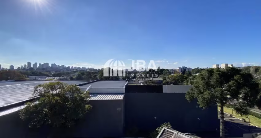 Sala comercial com vista livre ensolarada ao lado do festval itupava