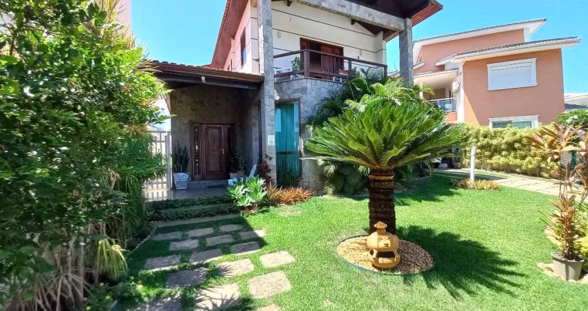 **Casa Duplex de Alto Padrão em Camboinhas - Niterói**