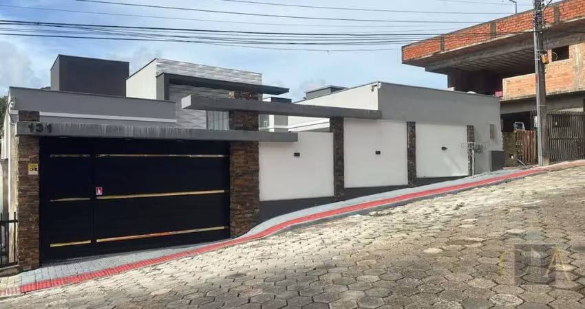 Casa para Venda em Jaraguá do Sul, Jaraguá Esquerdo, 3 dormitórios, 3 suítes, 4 banheiros, 2 vagas