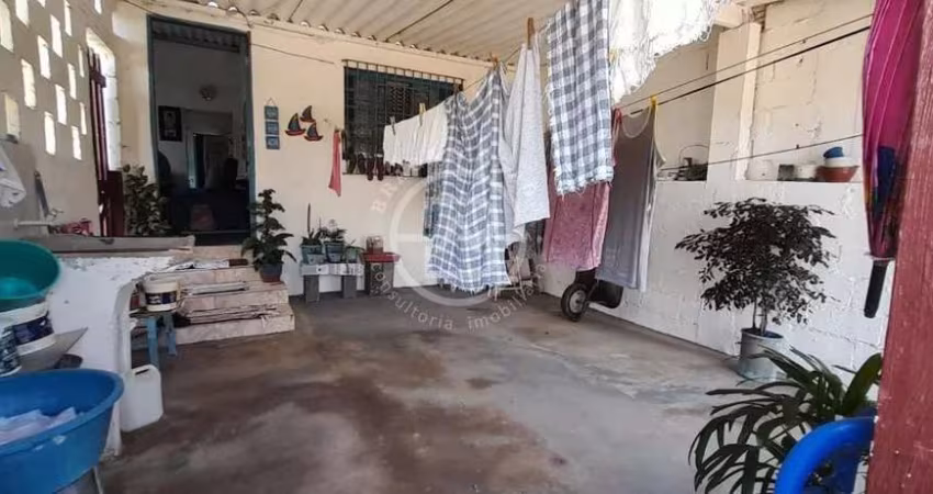 Casa para Venda em Peruíbe, Estância São José, 2 dormitórios, 1 banheiro, 2 vagas