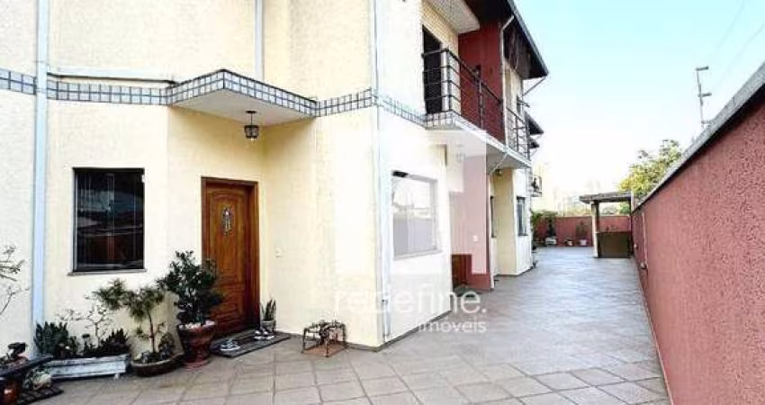 Sobrado Triplex em condomínio fechado com 3 dormitórios (1 suítes) e 2 vagas à venda por R$ 1.050.000 - Bosque da Saúde - São Paulo/SP
