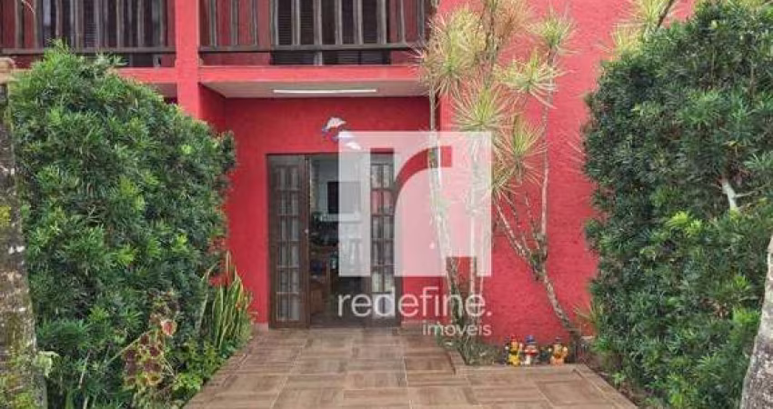 Sobrado com 2 Dormitórios à Venda, 78m² por R$320.000 - Pé na Areia no Gaivota - Itanhaém/SP