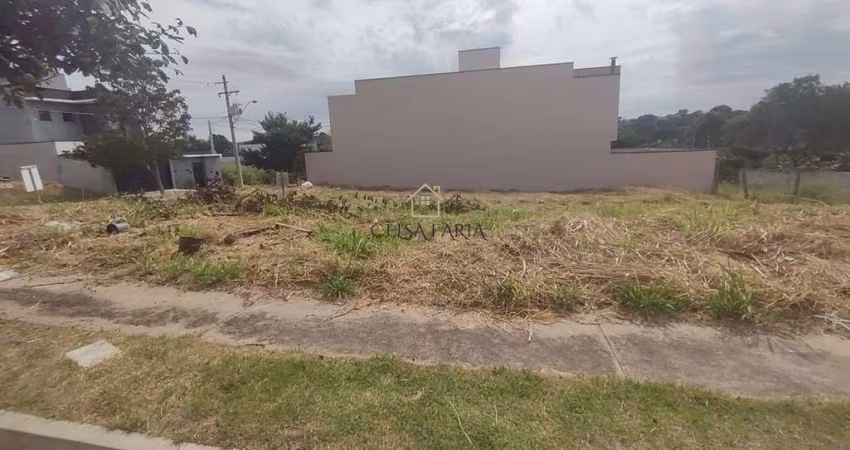 Terreno de esquina à venda no Residencial Jatobás – Vinhedo/SP