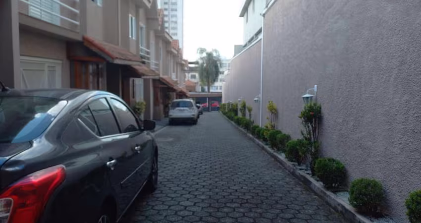 Casa em Condomínio para Venda em São Paulo, Vila Carrão, 3 dormitórios, 3 suítes, 4 banheiros, 2 vagas